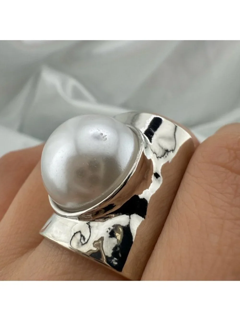 Zara new! Women’s Silver adjustable Pearl Statement Ring_3